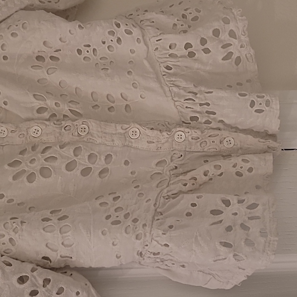 Eyelet Top - Picture 2 of 6